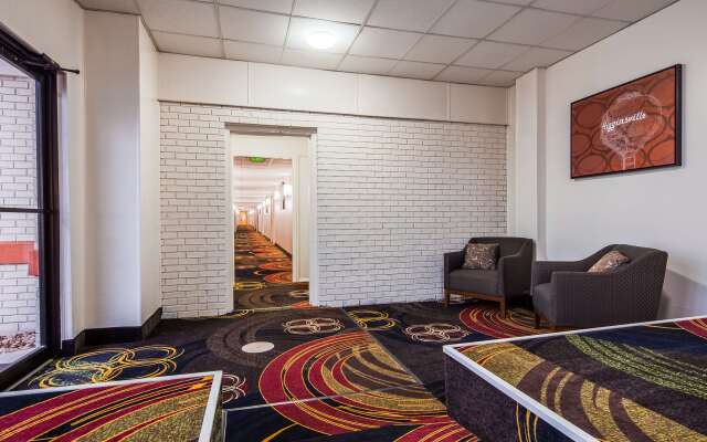 SureStay Hotel by Best Western Higginsville