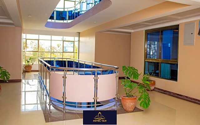 Hotel Taji