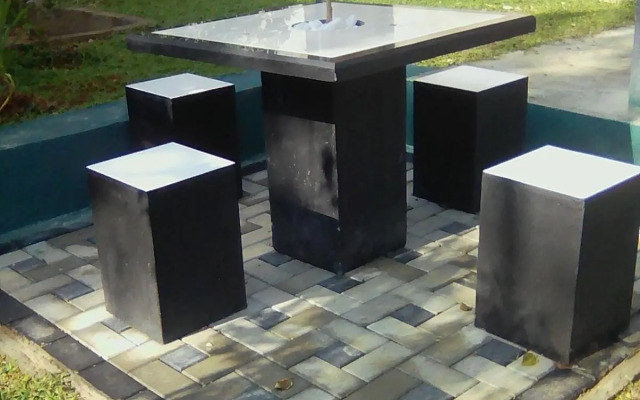 Thomasha Holiday Inn