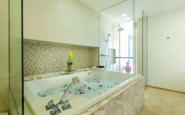 The Heights Penthouse Ocean view A11 Near Kata Beach