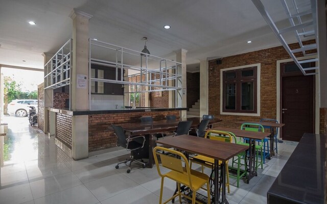 Bengawan Residence 66 by RedDoorz
