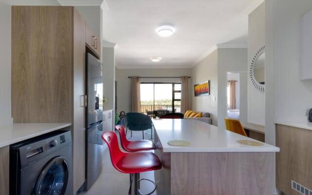 Alimama Spaces: The Thando's Kyalami Woods