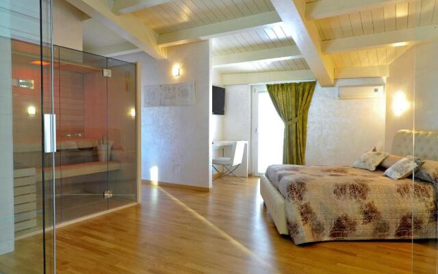 B&B Jolie