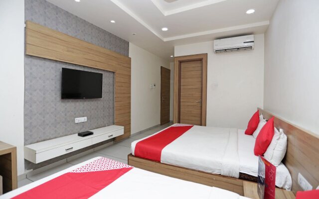 FabHotel Siya Palace
