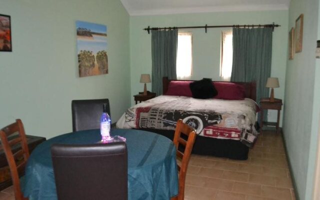 Swann Lodge B&B
