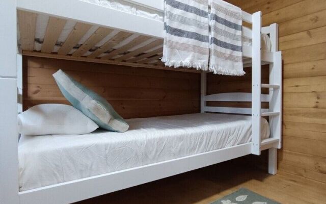 Natura Fun House & Camping