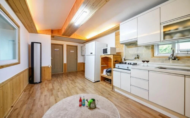 Geoje Santorini Pension