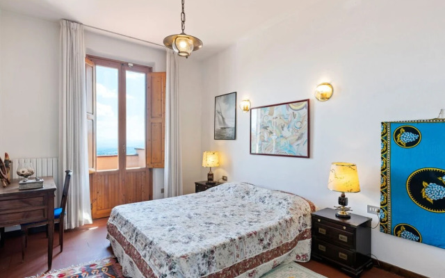 Spacious Villa in Carmignano With Private Swimming Pool