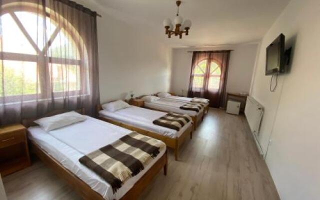 Korondi Forrás Panzio