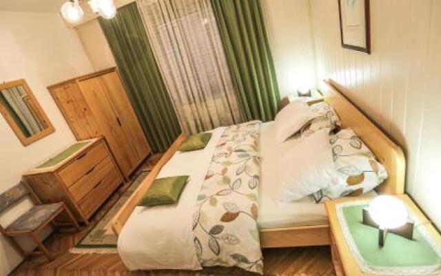 Apartment & rooms Grmek