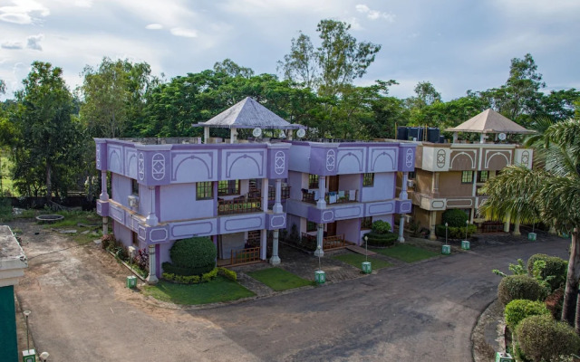 Hotel Ganpati Resort