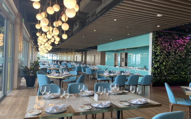 Flamingo Premium Lan Ha Bay Resort