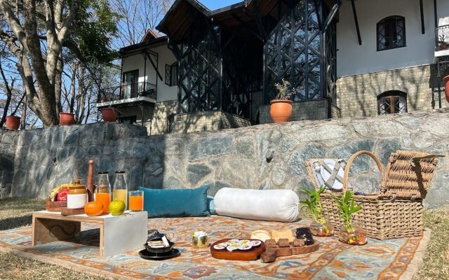 Infinitea Dakbunglow Palampur