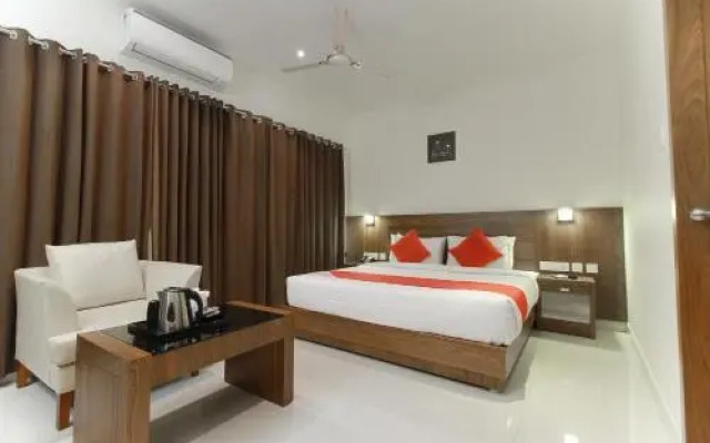 OYO 26856 Surya Residency
