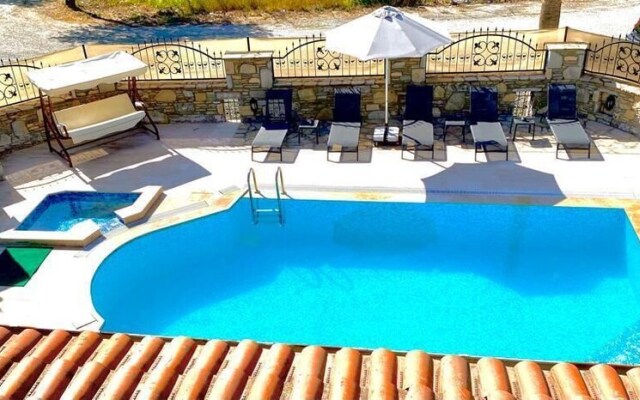 Stunning 4-bed Villa Celik 4 Bedrooms all Ensuite