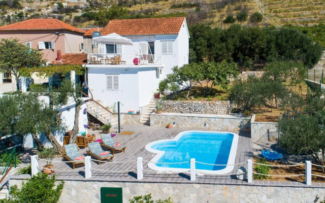 Amazing Home in Orebic With Wifi and 3 Bedrooms