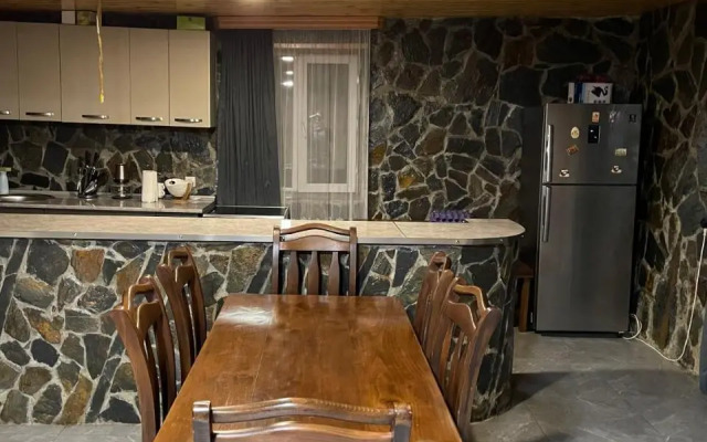 guesthouse "MEGI"