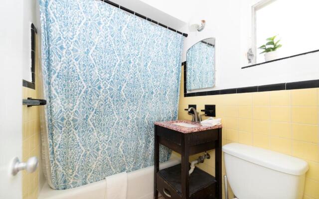 Tropic Isle Hotel and Apartment