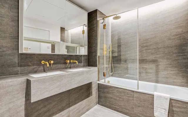Elegant 3-bedroom Condo