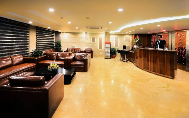 Hotel Regent Grand – Lobby – Delhi