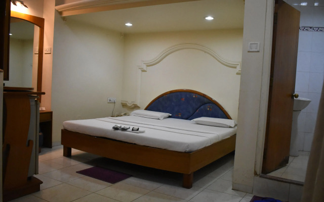 Hotel Shripad Continental