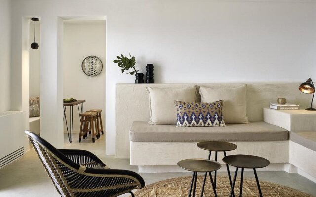 Santo Pure Oia Suites and Villas