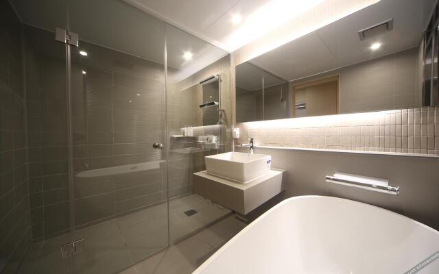Hound Hotel Sajik Minam Station