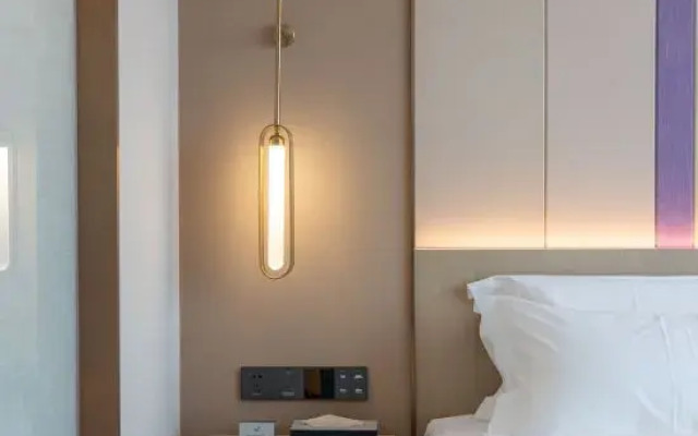 Lavande Hotel (Baoding Gaobeidian Baigou New Town Heda International Bag City)