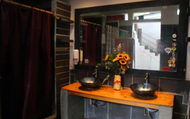 Volko Party Hostel
