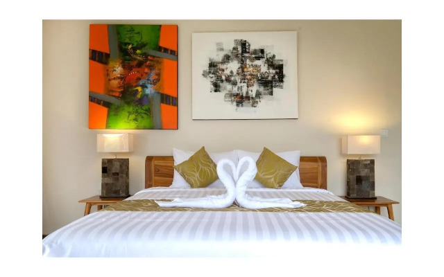 Narendra Suites