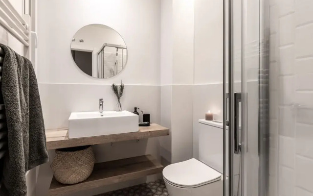 Iruela - 3 Bedrooms and Office in Trafalgar