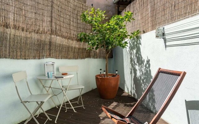 Gorgeous Apartment With Terrace in Belém