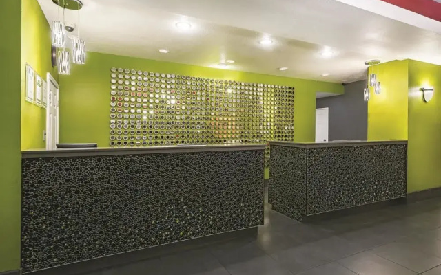 La Quinta Inn & Suites Laredo Airport