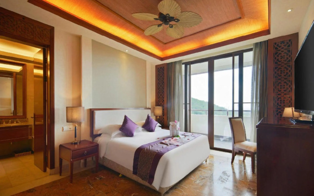 Shixishu Jianguo Yalong Bay Resort Hotel