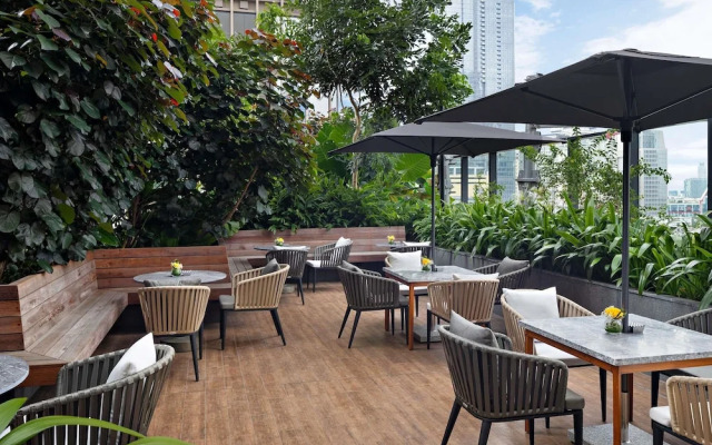 Swissôtel Living Jakarta Mega Kuningan