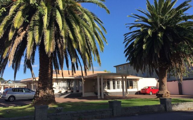 Boulevard Motel & Restaurant