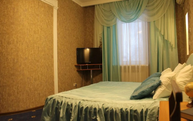 Zhuravli Park Hotel