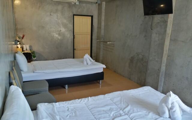 Chang Hostel Suvarnabhumi