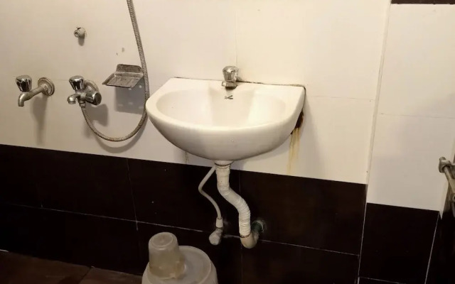Hotel Palkhi