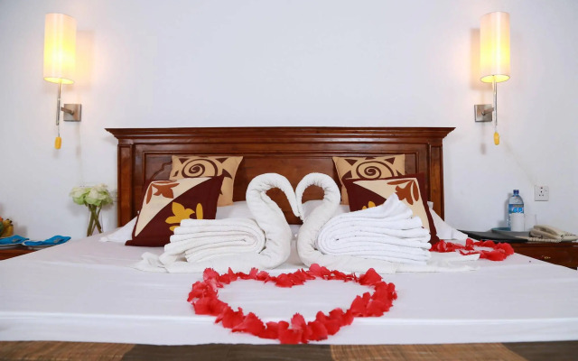 Grand Kalundawa Waterfront Resort