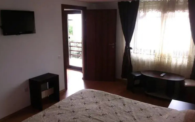 Pensiunea Alex si Tedi