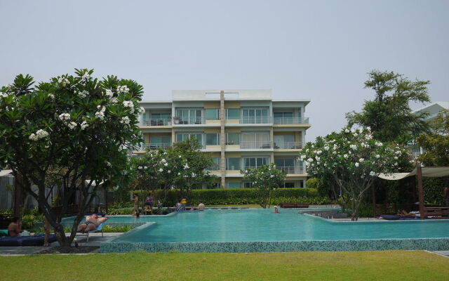 Baan Sanpleum Beachfront Condominium