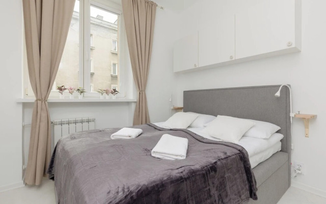 Centre Apartment Sniadeckich by Renters