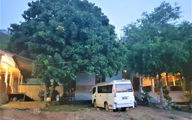 Wae Watu Hotel & Resort