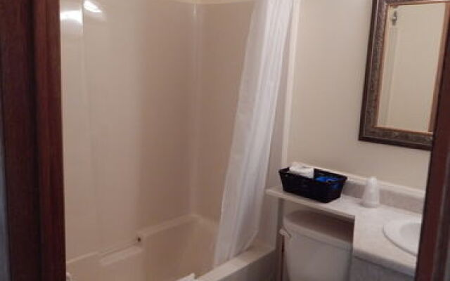 Waterfront Garden Suites