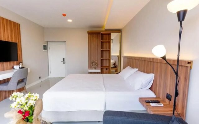 Joyful Hotel By Gnl