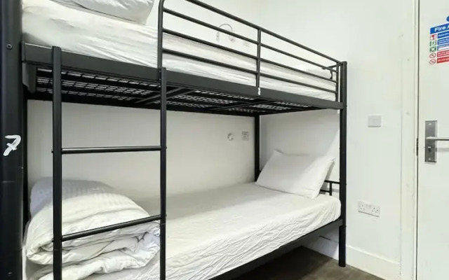 Rahman Hostel - Manchester