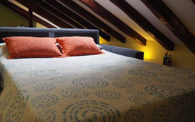 Apartment In Historical Building Madrid