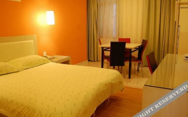 A Home Chain Hotel (Jinjiang Airport Huzhong)