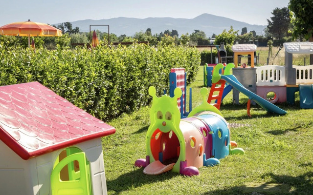 Residence con piscina a Vada A.C WIFI